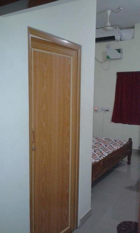 Sri Krishna Guest House & Reasturant Konarka Exterior photo